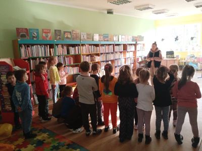WIZYTA W MIEJSKIEJ BIBLIOTECE PUBLICZNEJ W NOWOGARDZIE
