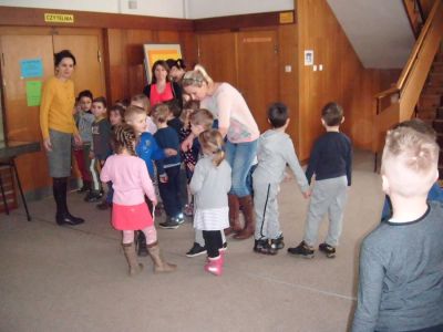 Misie i Krasnoludki w bibliotece
